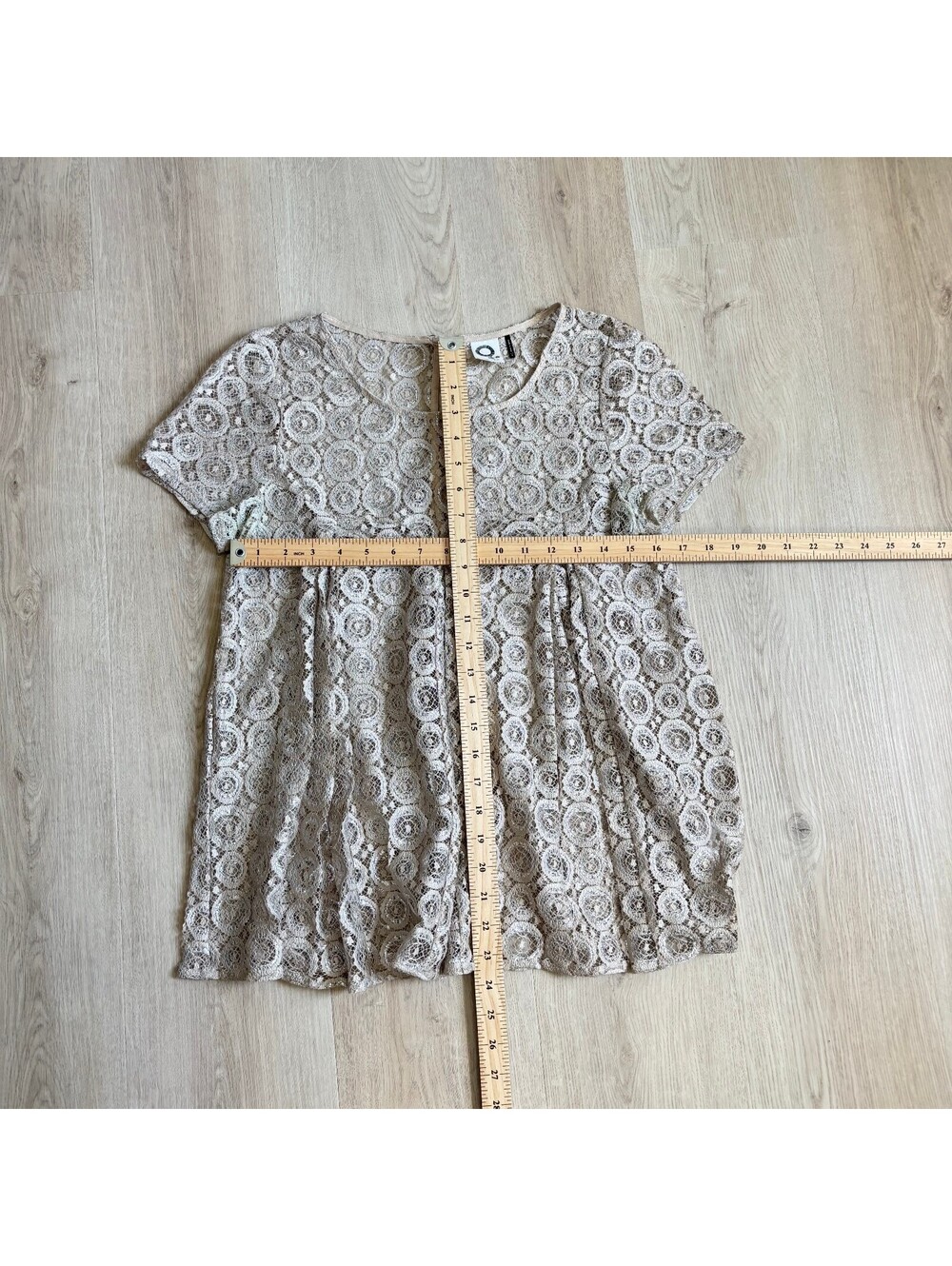 Anthropologie Akemi + Kin EUC Women's Lyra Lace Metallic Top (missing cami) S - Picture 5 of 5
